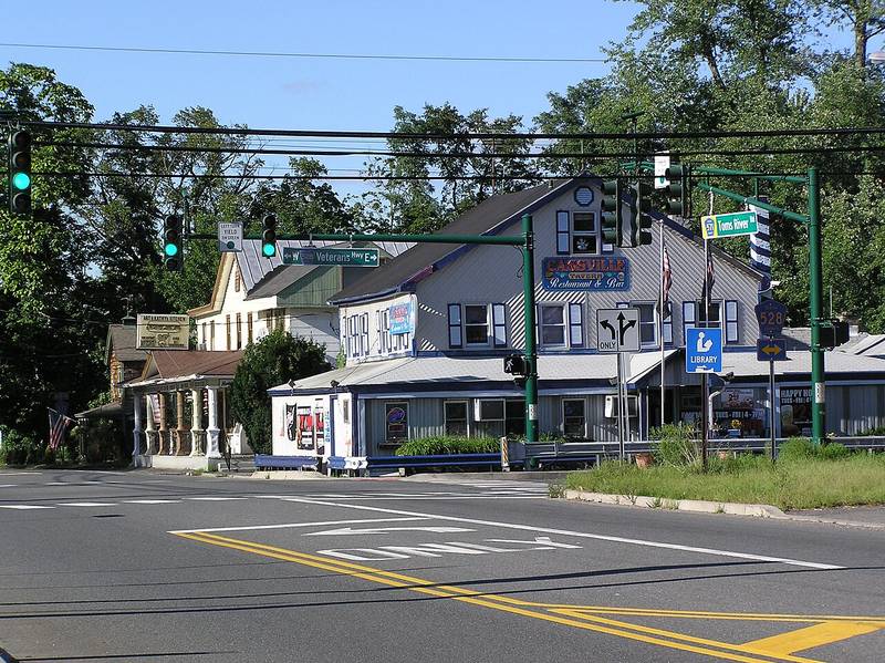 The Cassville Tavern at the crossroads of Routes 571 and 528 in Jackson