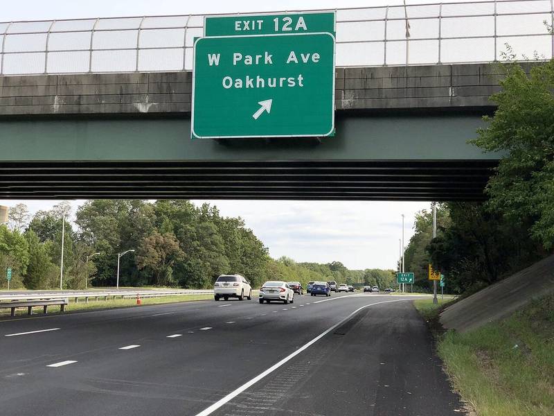 Route 18 overhead sign for Exit 12A, West Park Avenue, Oakhurst